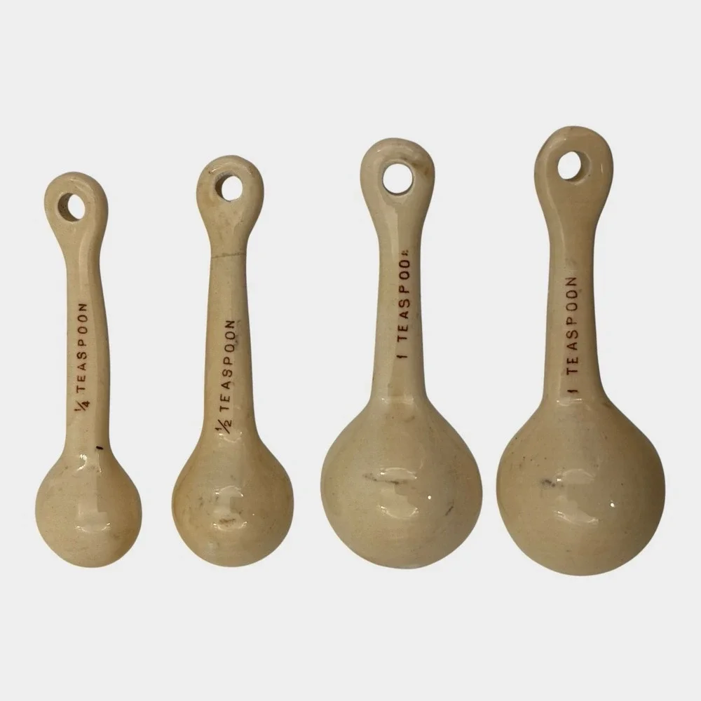 Japan Rooster Wall Pocket Measuring Spoon Set Ceramic Farmhouse 1950s Vintage
